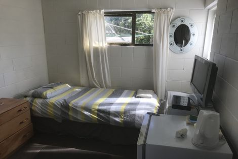 Photo of property in 2 Bongard Road, Whitianga, 3510