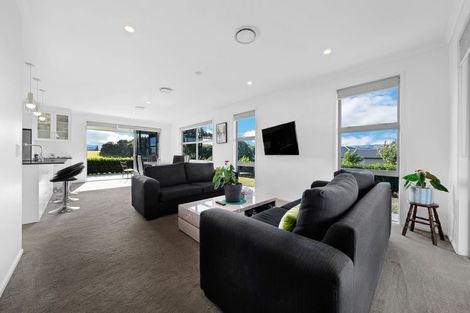 Photo of property in 54 Te Ara Aukati Terrace, Pokeno, 2471