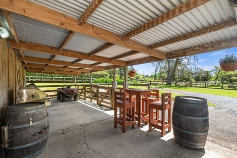 Photo of property in 169 Awa Road, Kumeu, 0891