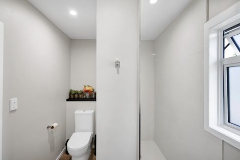 Photo of property in 112 Smart Road, Glen Avon, New Plymouth, 4312