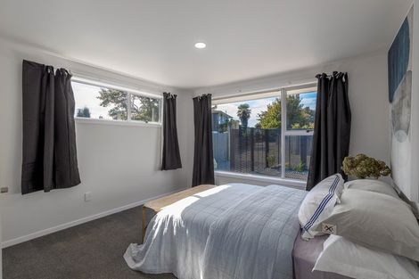 Photo of property in 14 De Bloge Place, Burwood, Christchurch, 8061