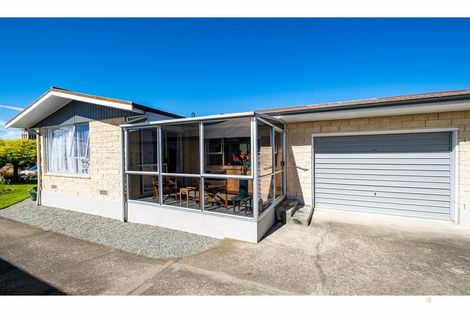 Photo of property in 10a-b Churchill Place, Waimate, 7924