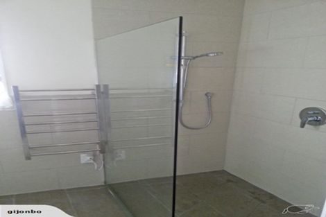 Photo of property in 10 Norval Road, Henderson, Auckland, 0610