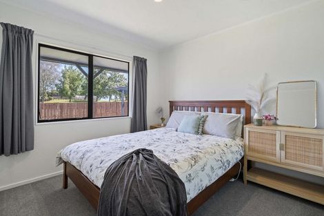 Photo of property in 4 Meander Drive, Welcome Bay, Tauranga, 3112