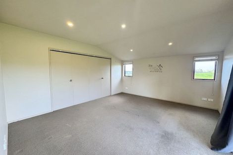 Photo of property in 32 Henwood Road, Taupaki, Henderson, 0782