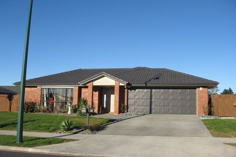 Photo of property in 4 Greta Banks Place, Wattle Downs, Auckland, 2103