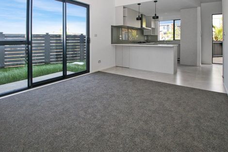 Photo of property in 1 Moki Place, Long Bay, Auckland, 0630