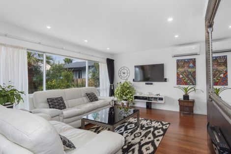 Photo of property in 41b Lyn Grove, Papamoa Beach, Papamoa, 3118