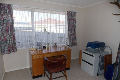 Photo of property in 14a Terry Crescent, Milson, Palmerston North, 4414