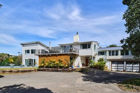 Photo of property in 5b Whitehouse Road, Titahi Bay, Porirua, 5022