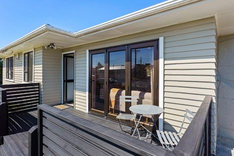 Photo of property in 14 Totara Street, Otaki, 5512