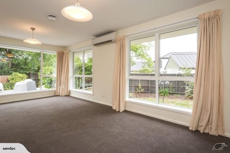 Photo of property in 2/14a Garreg Road, Fendalton, Christchurch, 8052