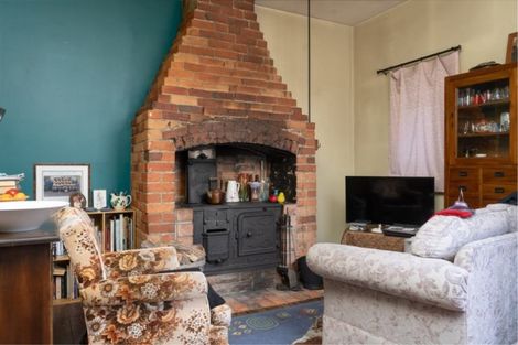 Photo of property in 16 Sussex Street, Masterton, 5810