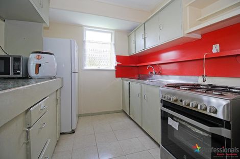 Photo of property in 10 Balnoon Place, Mangere East, Auckland, 2024