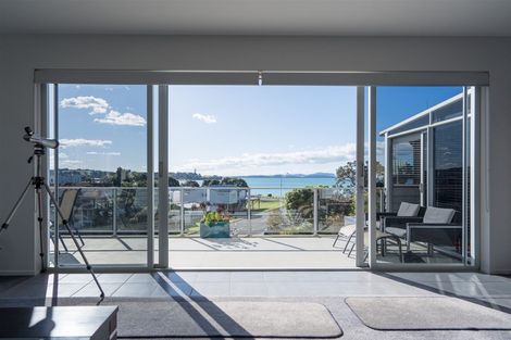 Photo of property in 6 Davis Crescent, Paihia, 0200