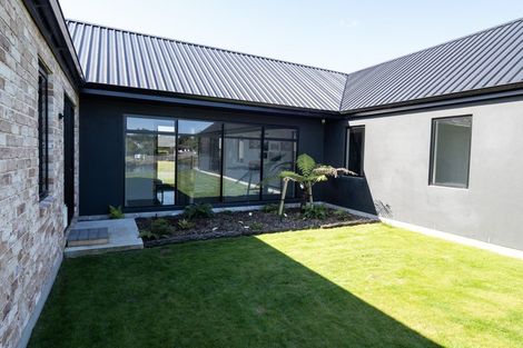 Photo of property in 16 Torbay Avenue, Huntingdon, Ashburton, 7774