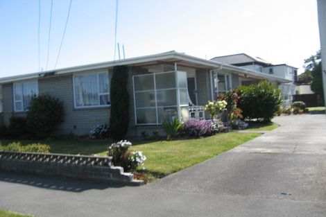 Photo of property in 2/5 Quinns Road, Shirley, Christchurch, 8013