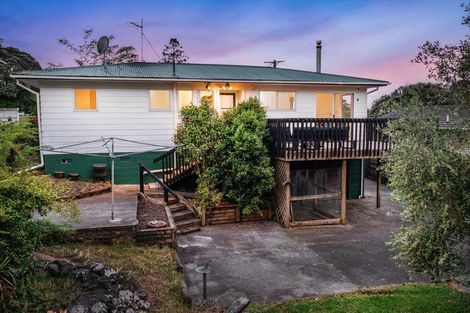Photo of property in 69 Pine Avenue, Henderson, Auckland, 0612
