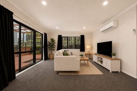 Photo of property in 56 Claverdon Drive, Massey, Auckland, 0614