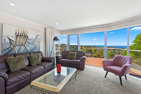 Photo of property in 7 Elizabeth Place, Mairangi Bay, Auckland, 0630