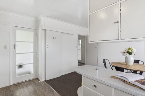 Photo of property in 3 Selwyn Street, Levin, 5510