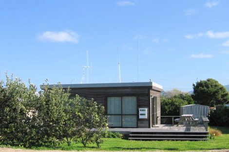 Photo of property in 18a Karewa Parade, Papamoa Beach, Papamoa, 3118