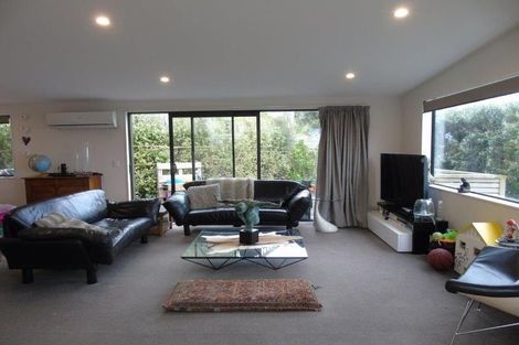 Photo of property in 7 Cameron Street, Kaiwharawhara, Wellington, 6035