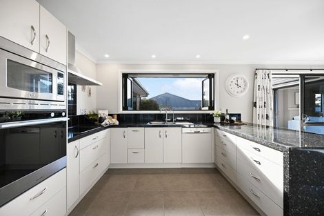 Photo of property in 6 Compton Grove, Huntington, Hamilton, 3210