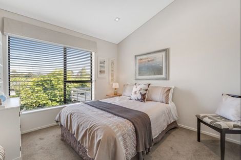 Photo of property in 24 Clovelly Road, Bucklands Beach, Auckland, 2012