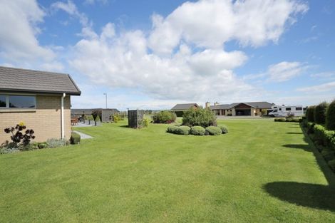 Photo of property in 17 Sunrise Drive, Seaward Bush, Invercargill, 9812