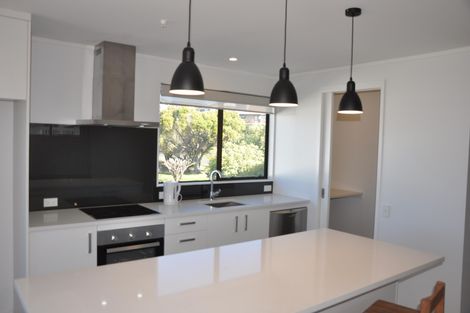 Photo of property in 8 Awatere Place, Snells Beach, 0920