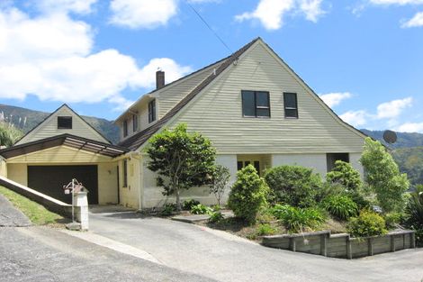 Photo of property in 37 Otago Street, Picton, 7220