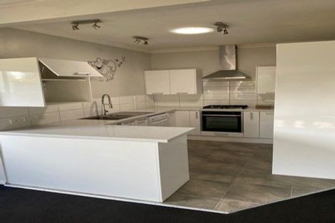 Photo of property in 19 Bell Street, Tawa, Wellington, 5028