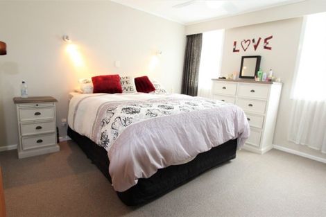 Photo of property in 15 Grace Crescent, Tokoroa, 3420