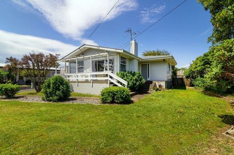 Photo of property in 16 Fenruss Street, Fairy Springs, Rotorua, 3015