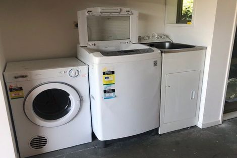 Photo of property in 130 Wairakei Road, Bryndwr, Christchurch, 8053