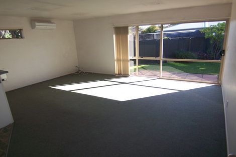 Photo of property in 11a Deloraine Street, Somerfield, Christchurch, 8024