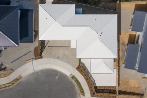 Photo of property in 7 Pine Hill Rise, Glenside, Wellington, 6037