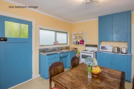 Photo of property in 31 Kapiti Lane, Otaki Beach, Otaki, 5512