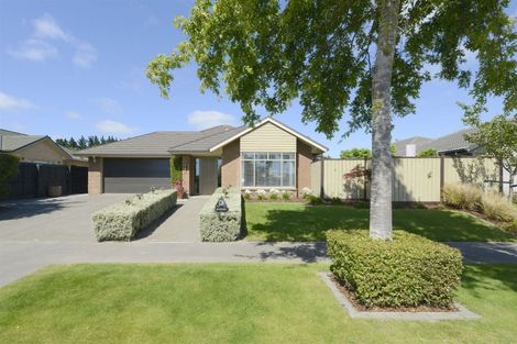 Photo of property in 43 Putake Drive, Parklands, Christchurch, 8083