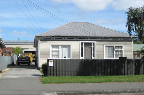 Photo of property in 62 Laurence Street, Waltham, Christchurch, 8011