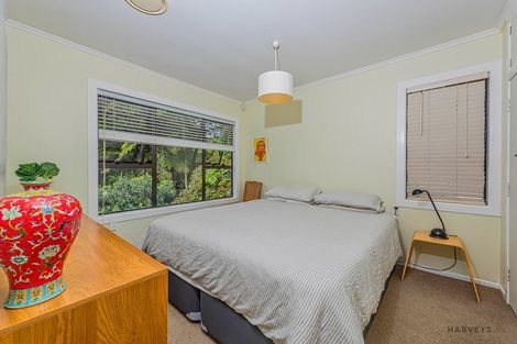 Photo of property in 282 Shaw Road, Titirangi, Auckland, 0604
