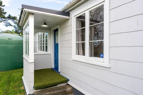 Photo of property in 674 Waikawa Beach Road, Waikawa Beach, Levin, 5573