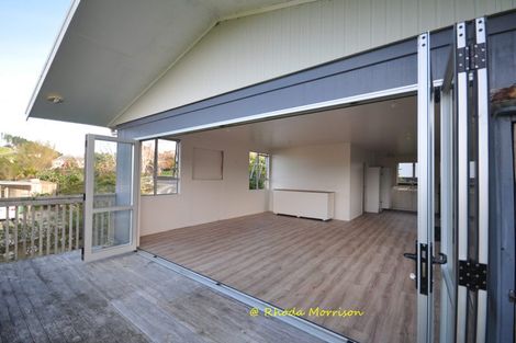 Photo of property in 8 Heaths Way, Pahi, Paparoa, 0571