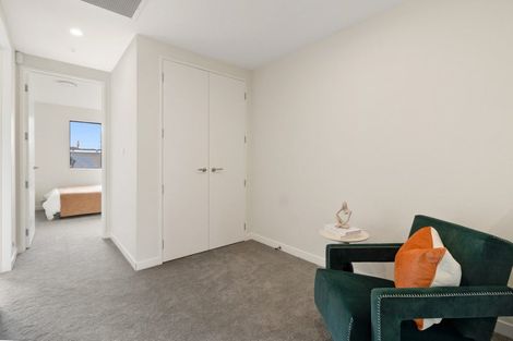 Photo of property in 128 Vintry Drive, Kumeu, 0810