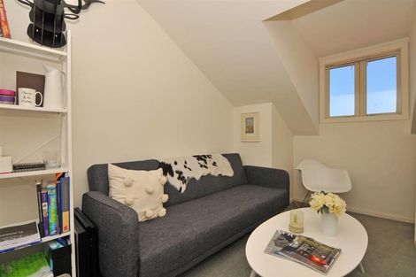 Photo of property in 2/245 Adelaide Road, Newtown, Wellington, 6021