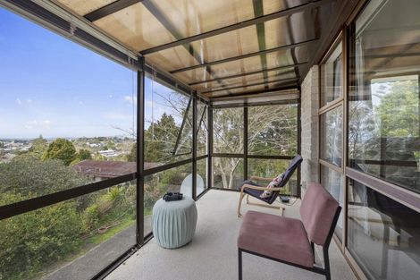 Photo of property in 2/52 Manuka Road, Glenfield, Auckland, 0629