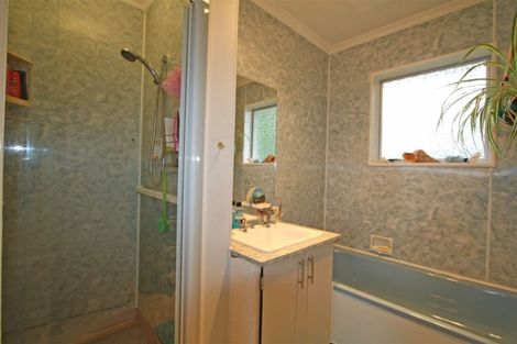 Photo of property in 3 Tawake Place, Waitara, 4320