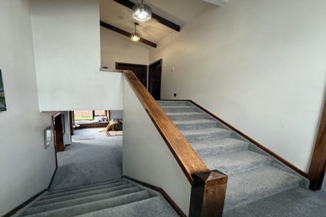 Photo of property in 99 Redoubt Road, Goodwood Heights, Auckland, 2105