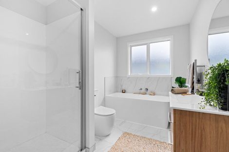 Photo of property in 21 Hereford Drive, Carterton, 5713